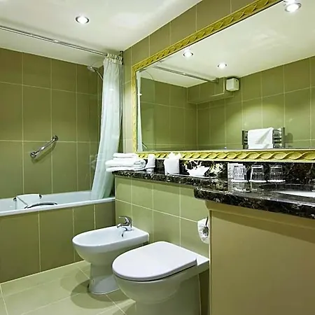 Harrington Hall 4*