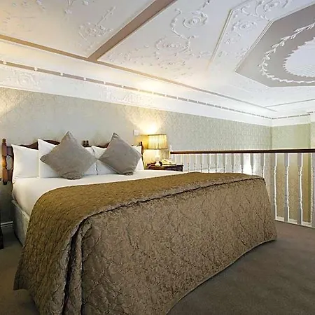 Hotel Harrington Hall 4*