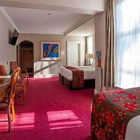 Harrington Hall 4*